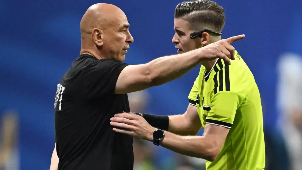 FIFA bestraft Egypte voor uitlatingen na verloren WK-duel met Argentinië