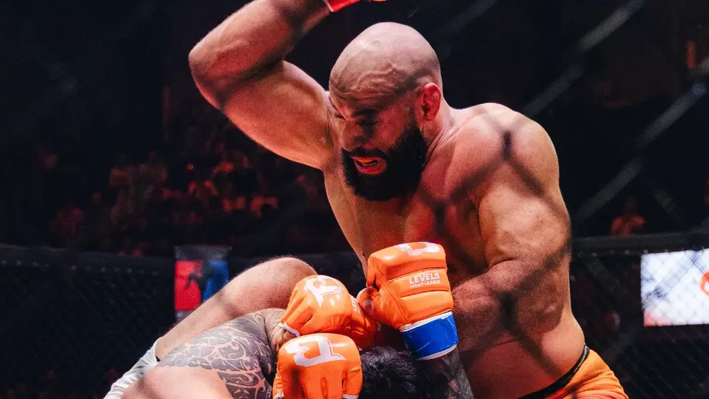 Dansende Meyer mikt na MMA-debuut op UFC