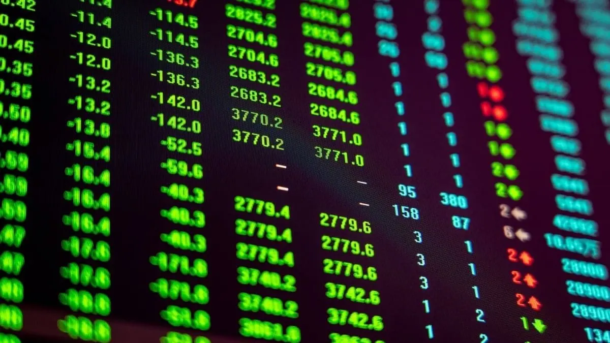€1 miljard naar crypto-ETF's: whales kopen juist deze kleine munten